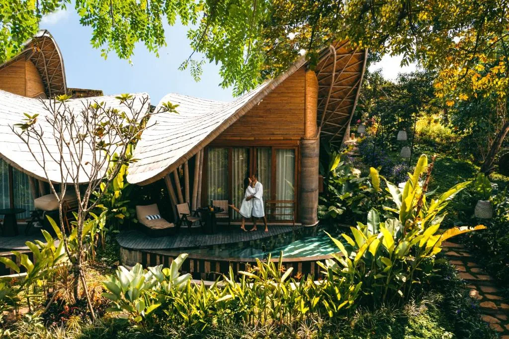 Jungle Garden Pool